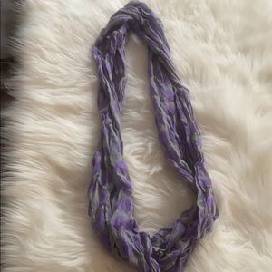 Lightweight infinity scarf